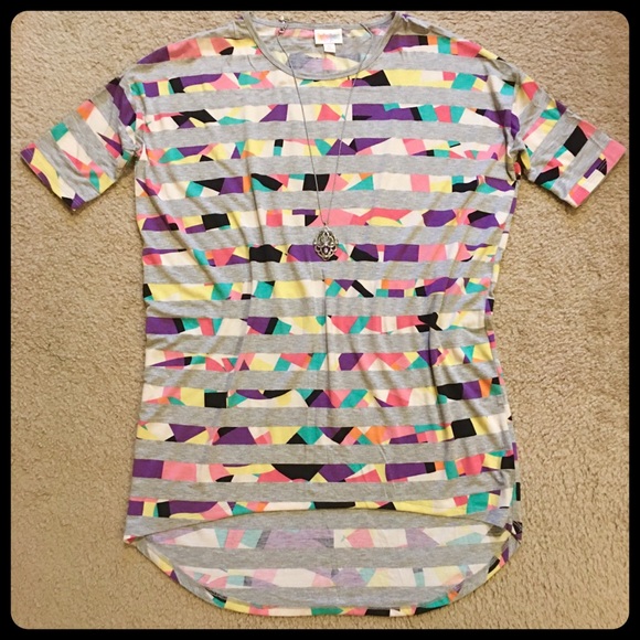 LuLaRoe Tops - NWOT LuLaRoe Irma Tunic Top with ghost striping